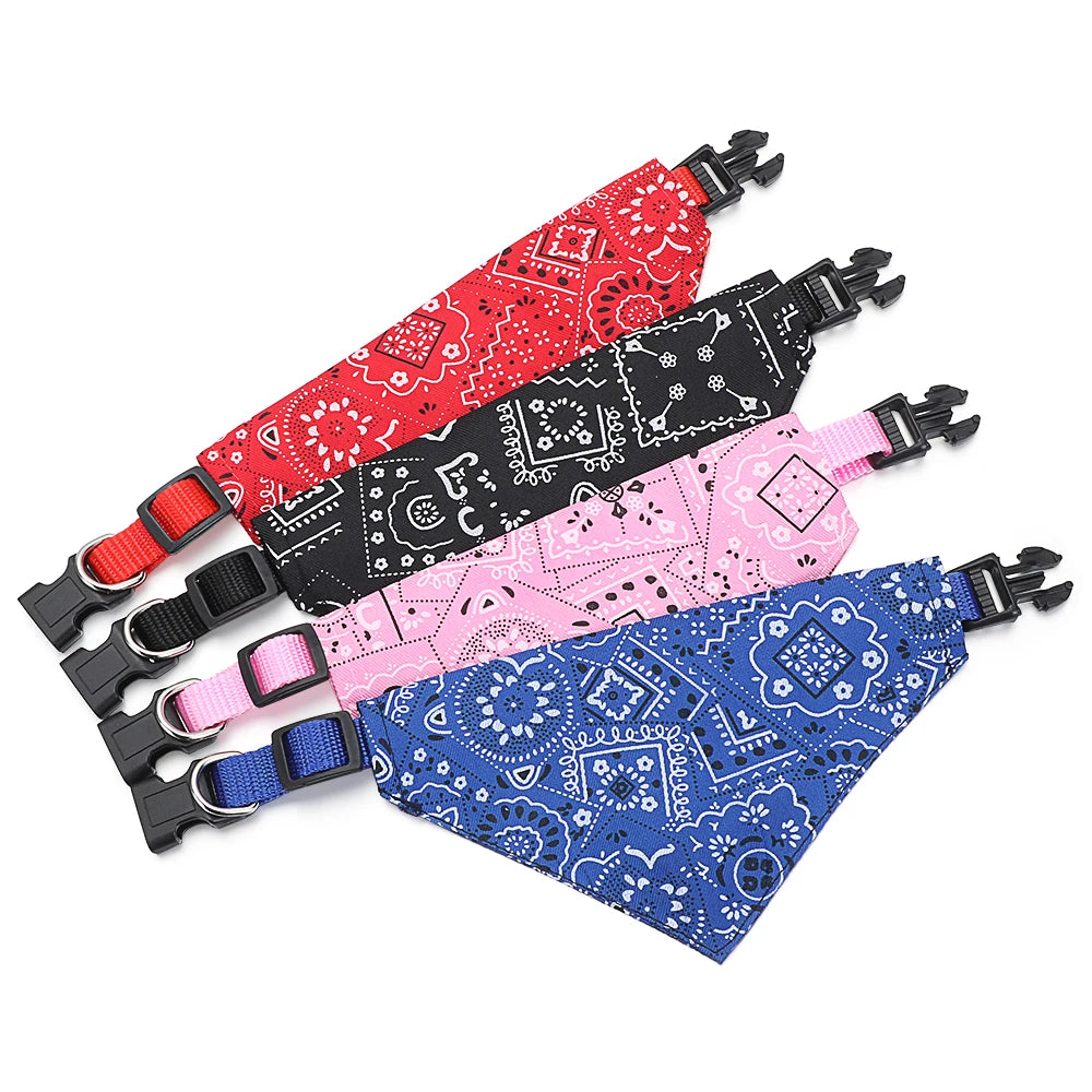 Adjustable Triangular Bandana for your Pets !