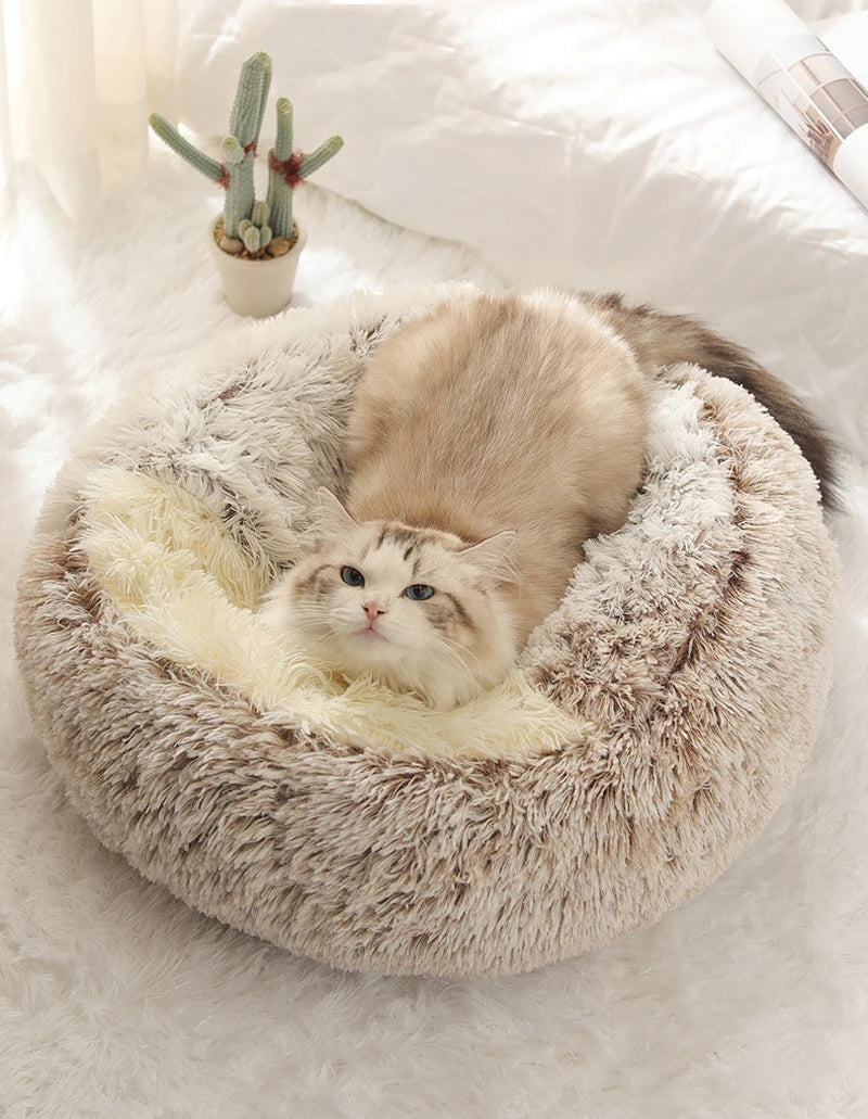 Round Plush Cat Bed – Cozy Sleeping Nest for Cats & Small Dogs